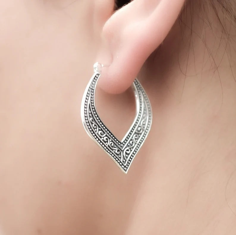 Vintage Ins Heart Love Heart Ethnic Style Carved Earrings